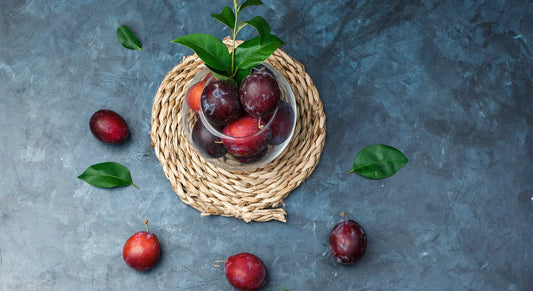 Kakadu Plum: Australia’s Brightest Botanical for Radiant Skin