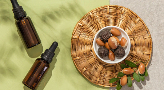 Jojoba Oil: Nature’s Golden Secret for Balanced, Nourished Skin